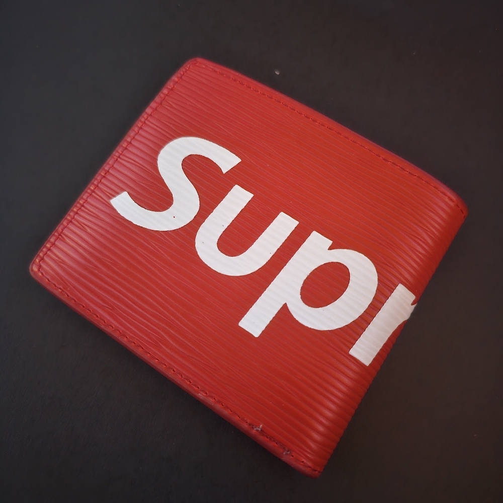 LV Supreme wallet
